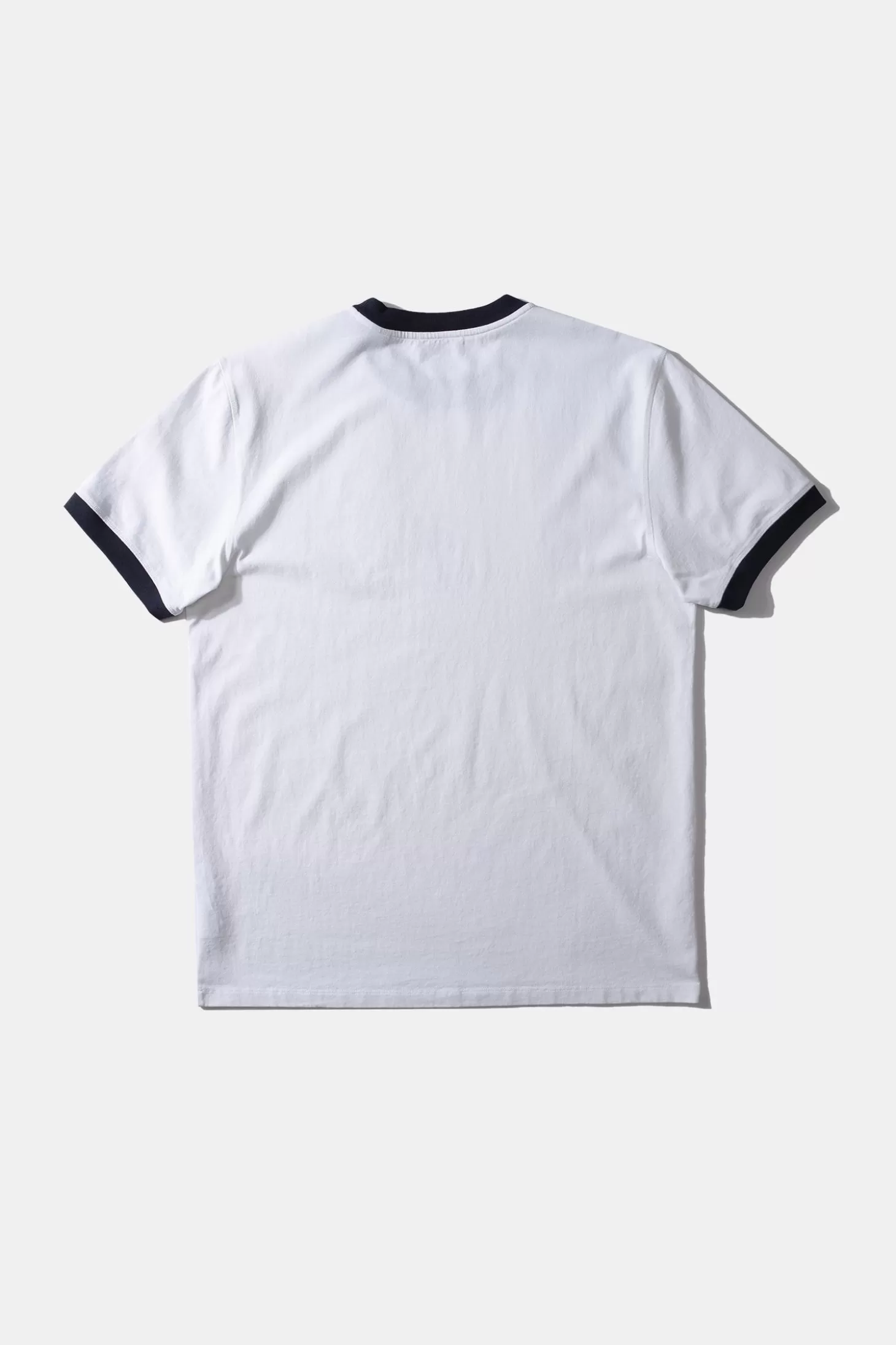 Store Edmmond Studios Angus Plain White